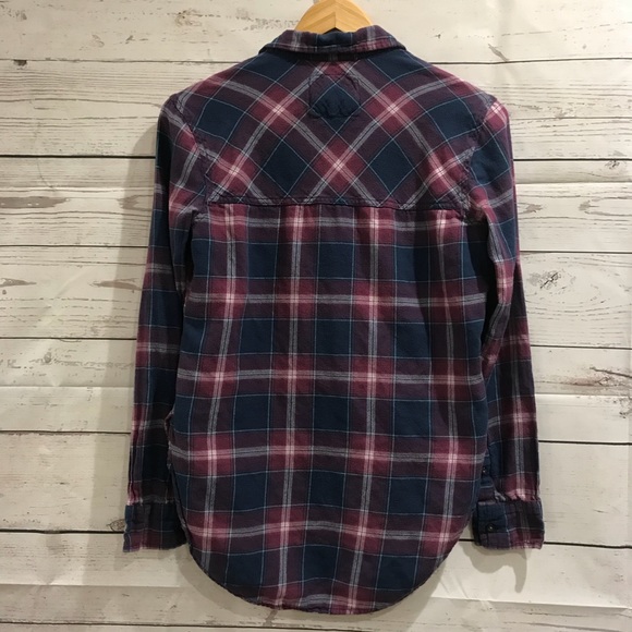 Abercrombie and Fitch Women’s Flannel Button-down - Picture 7 of 7